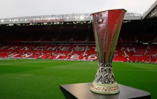 Chiếc cúp dành cho chức vô địch Europa League